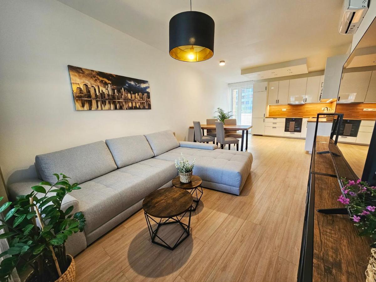 3 Room Apartment 2X Balcony, New Building, 21 ブラチスラヴァ エクステリア 写真