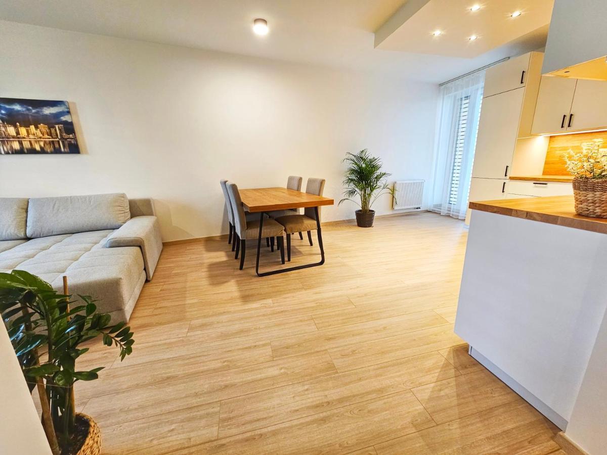 3 Room Apartment 2X Balcony, New Building, 21 ブラチスラヴァ エクステリア 写真